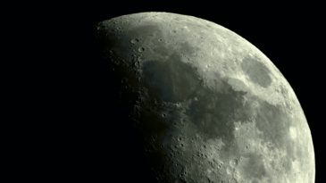 Background image: Dark Side of the Moon